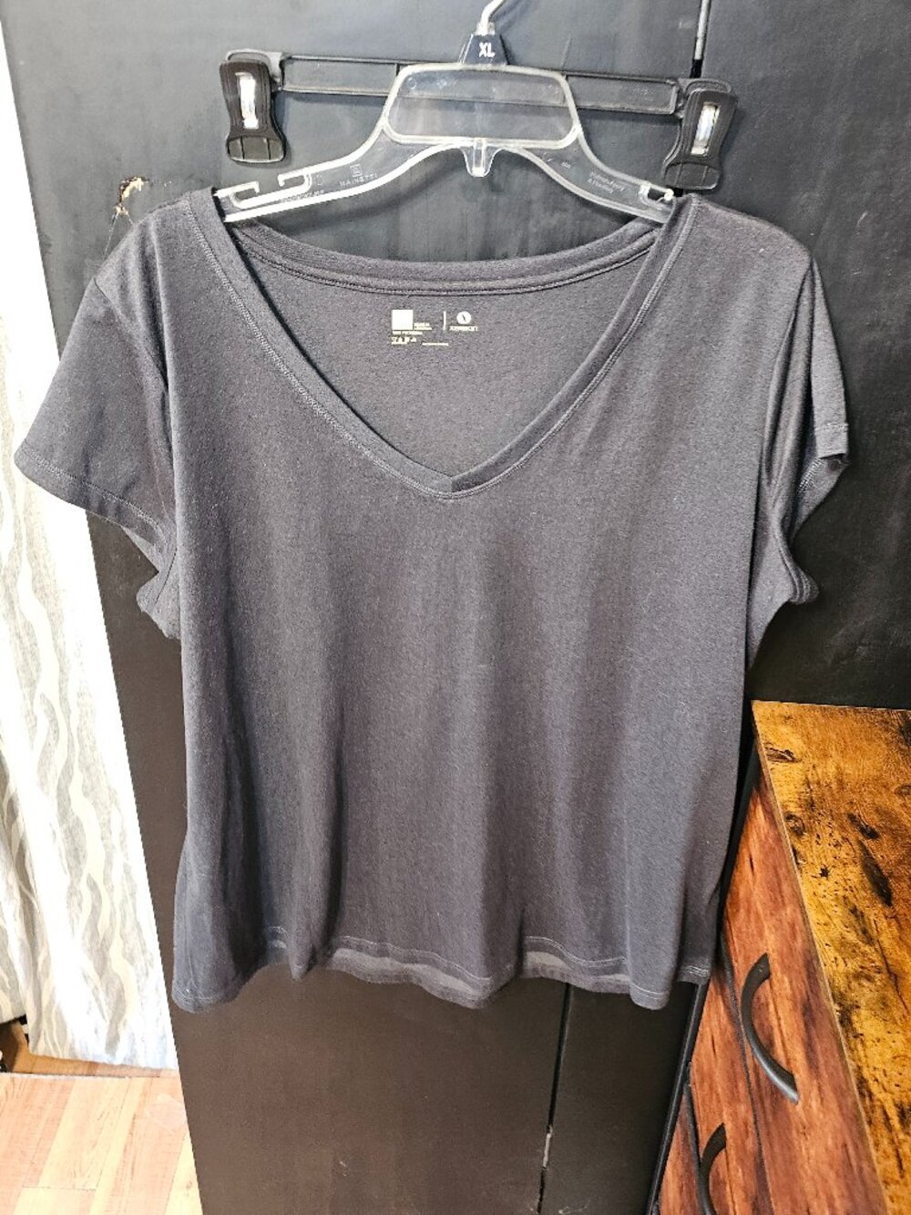 ❤️ EUC Women's size XXL Gray Xersion Athletic Shirt